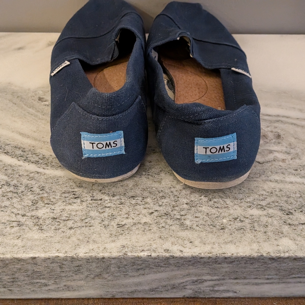 Toms Men's Size 9 Navy Blue Canvas Slip-Ons - Picture 5 of 5